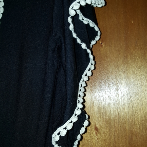 Black and white short sleeve dress - Picture 4 of 6